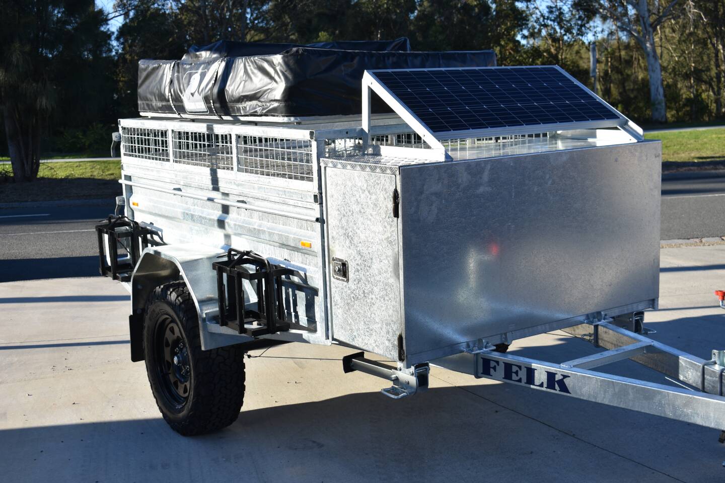 Felk Camper Trailer with Solar Panel